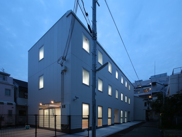 神戸医療生協病院管理棟「サルバスビル」追加サムネイル